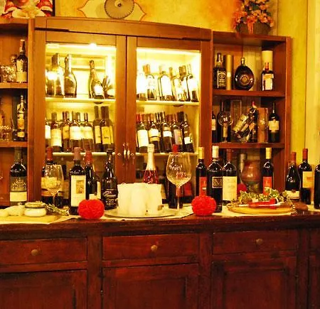 Ristorante La Rocca מלון רונקאדה